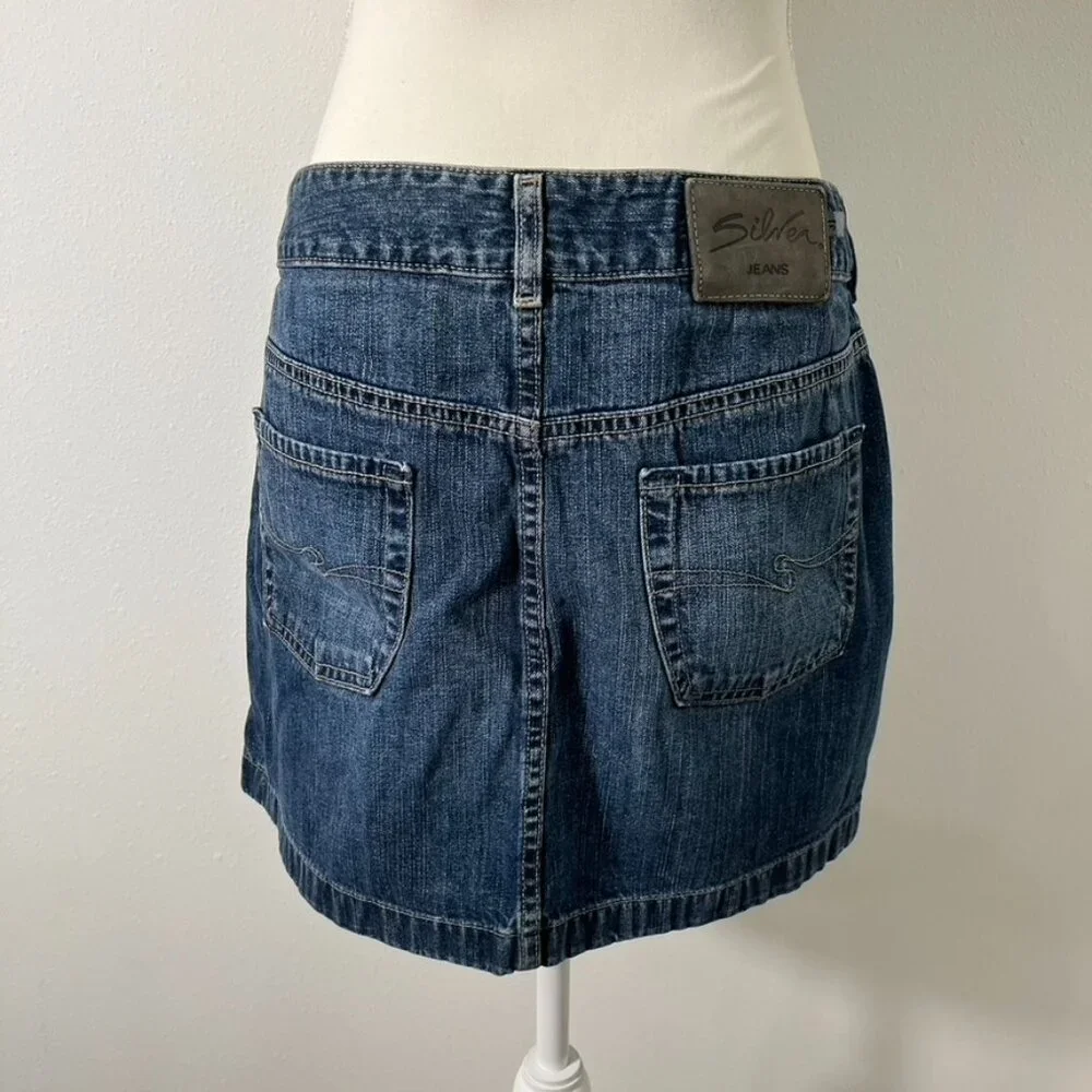 Vintage Y2K Silver Jeans Denim Mini Skirt Canada Medium Wash Womens Size 31 - Picture 1 of 6